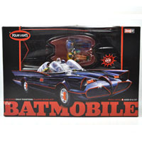 BATMAN THE BATMOBILE W/FIGUIRE