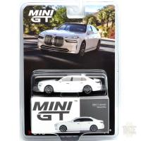 BMW  i7 x DRIVE60 (MINERAL WHITE)