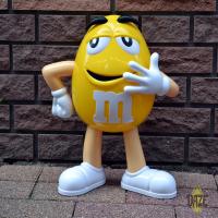 M&Ms CHARACTER CANDY STORE  DISPLAY FIGURE (YELLOW