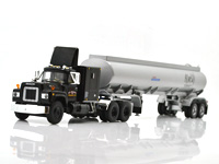 CONVOY RUBBER DUCK R.D. TRUKING MACK R TANKER SEMI