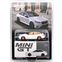 BMW M5 - ALPINE WHITE (CHASE CAR)