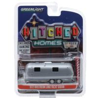 1971 AIRSTREAM LAND YACHT SAFARI W/AWNING