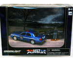 HOT PURSUIT FORD CROWN VICTORIA & 09 CORVETTE C6
