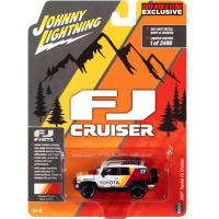 AUTO WORLD EXCLUSIVE - 2007 TOYOTA FJ CRUISER