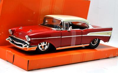 1957 CHEVY BEL AIR (RED)