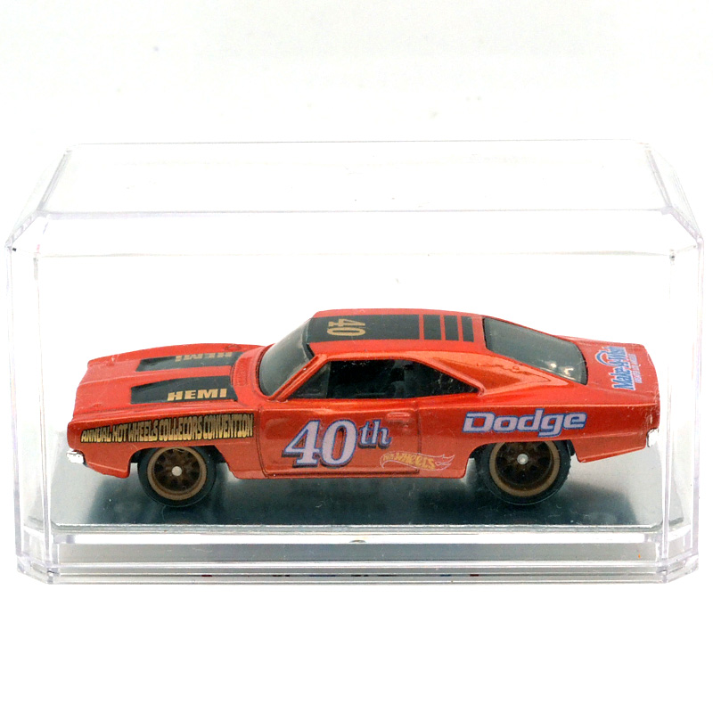 DAZE COLLECTIBLES / CONVENTION