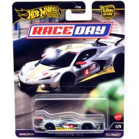 RACE DAY - CORVETTE C8.R
