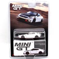 NISSAN GT-R NISMO 2024 NISMO (BRILLIANT WHITE PEAR