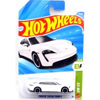 PORSCHE TAYCAN TURBO S